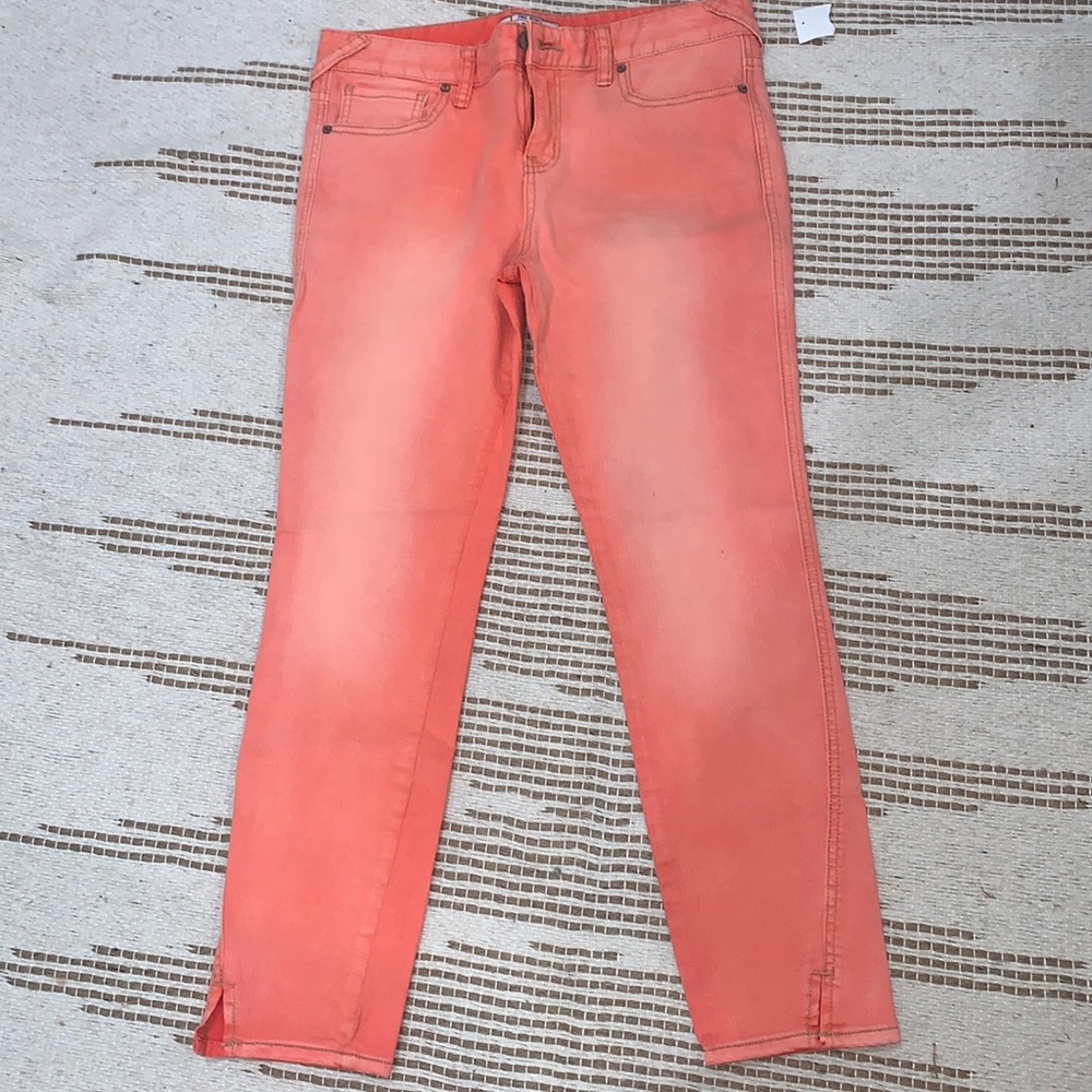 NWT Free People Orange faded straight legged jeans with lots of details. Sz29